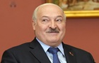 Лукашенко готов выпустить на свободу тяжелобольных политзаключенных - СМИ