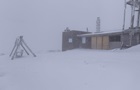 У Карпатах знову випав сніг, вдарив мороз