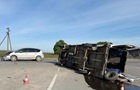 В Тернопільській області перевернувся бус з пасажирами: вісім потерпілих