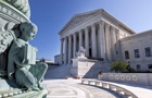 В США суд остановил действие указа Трампа о гражданстве по праву рождения