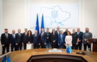 Обновленный Кабмин провел первое заседание