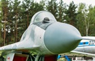В Венгрии на военном аэродроме сняли детали с МиГ-29