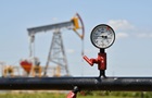 Нефтяные доходы РФ упали почти на 30%