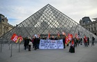 Лувр закрили через страйк працівників музею
