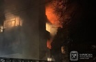 В Чугуеве горит многоэтажка после  прилета 