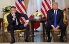 Трамп висміяв Макрона та його дружину, президент Франції відповів