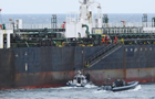 Швеція затримала підсанкційний танкер через розлив нафти 