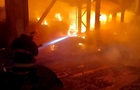 На Київщині після атаки палає підприємство