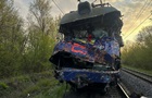 На Львівщині автокран зіткнувся з поїздом, є загиблий