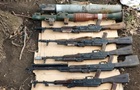 В Україні виявили 20 схронів зі зброєю