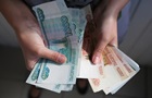 Россияне массово снимают деньги из-за сбоев в интернете