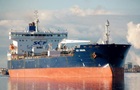 Российский танкер с нефтью для Кубы застрял в море