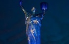 Родина-мать засияла цветами флага ЕС