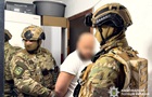 В Киеве раскрыли схему легализации иностранев- волонтеров 