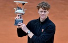 Синнер в свои молодые годы выигрывает золотой Мастерс