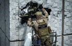 Рятувальники знешкодили шахед, що застряг на 15-го поверсі в Одесі