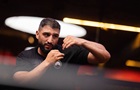 Кабайел фантазирует о поединке с Усиком и просит его дать согласие на бой