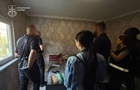 Порно з малолітньою донькою: багатодітну матір взяли під варту