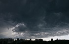 Улицы Киева затопило после мощного ливня