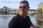 Німець за хвилину з’їв понад кілограм меду і потрапив до Книги Гіннеса