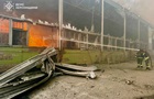 Росіяни вдарили по підприємству в Херсоні