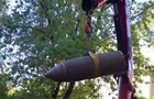 У Києві знайшли бойову частину ракети біля будинку