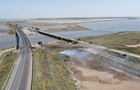Замість Чонгарського мосту: росіяни добудовують насип на в їзді до Криму