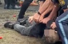 В Германии в премьер-министра Баварии бросили помидор