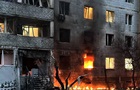 РФ ударила по многоэтажке в Сумах: пострадали дети