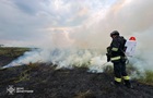 У Слов янську пожежа сухої наблизилася до осель