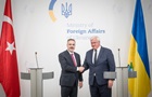 України і Туреччина обговорили шляхи відновлення свободи судноплавства