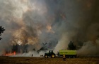 Пожарные Франции борются с огнем возле Бордо