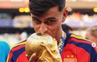 Лідер Барселони змінив зачіску після тріумфу на ЧС