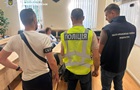 Врача военной поликлиники поймали на взятке