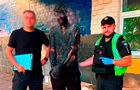 Киевлянин прыгнул в бочку со смолой, чтобы ограбить магазин