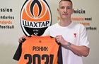 Шахтер подписал новый контракт с основным вратарем