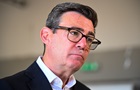 Премьер-министр Великобритании переписывался с фейковой советницей Трампа