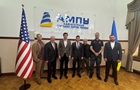 Келлог в Одессе: американцам показали последствия ударов РФ по порту