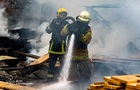 РФ атакувала підприємство на Харківщині: є поранені, 800 кв. метрів у вогні