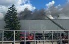 В Прилуках после атаки РФ загорелась табачная фабрика