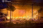 Удар РФ вызвал масштабный пожар в поселке на Харьковщине