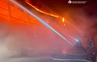 Атака РФ на Кривий Ріг: горять продуктові склади