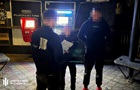 На Закарпатті затримали нацгвардійця, який продавав нелегальний виїзд