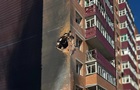 Россияне атаковали дроном многоэтажный дом в Сумах