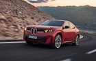 BMW представила купеобразный электрокроссовер iX4