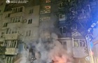 Россияне атаковали двор многоэтажки в Днепре