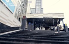 В центре Сум российский дрон попал в торговый центр: есть пострадавшие