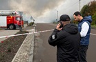 На Рівненщині РФ атакували торговий центр: є поранені