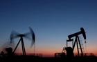Нефть дешевеет на фоне надежд на деэскалацию