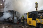 В Киеве сгорели два автобуса на парковке